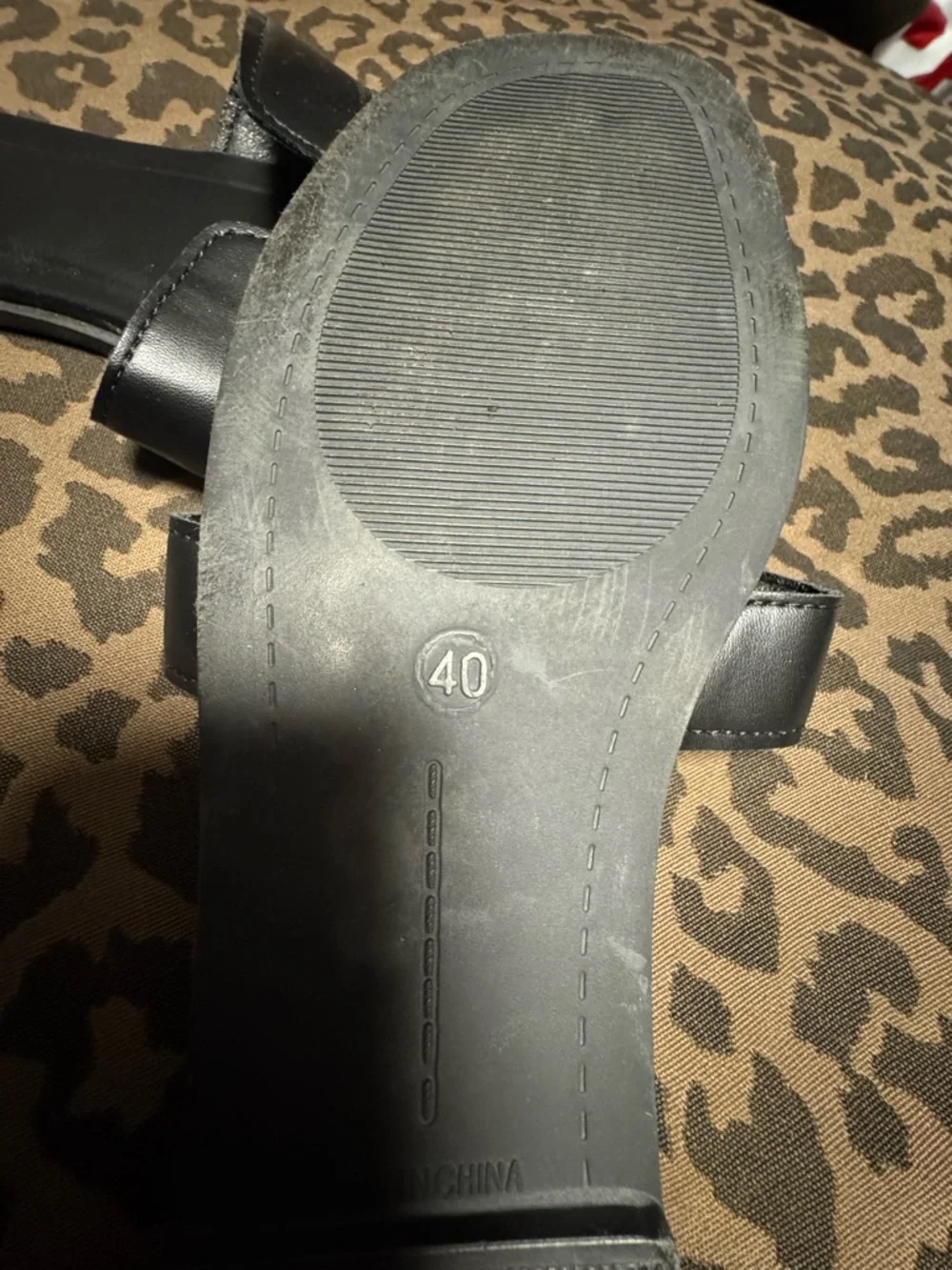 Black Cutout Slide Sandals - Picture 2 of 3